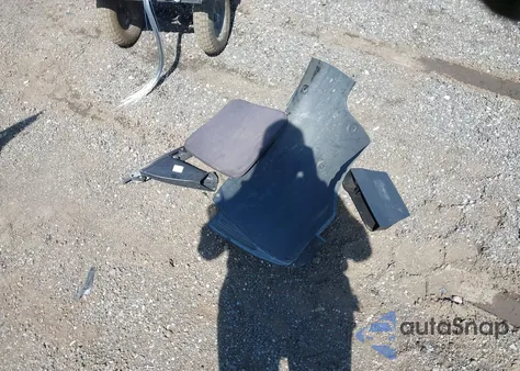 2020 Kia Sportage Lx z USA, uszkodzony, nr VIN KNDPMCAC4L7734665